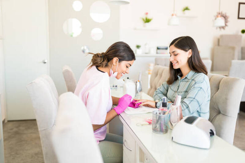 Nail salon & braids